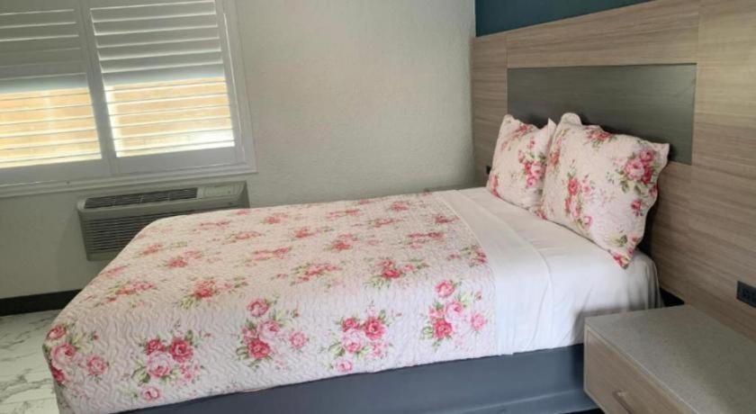 Stuart (adults Only) Hotel 2*